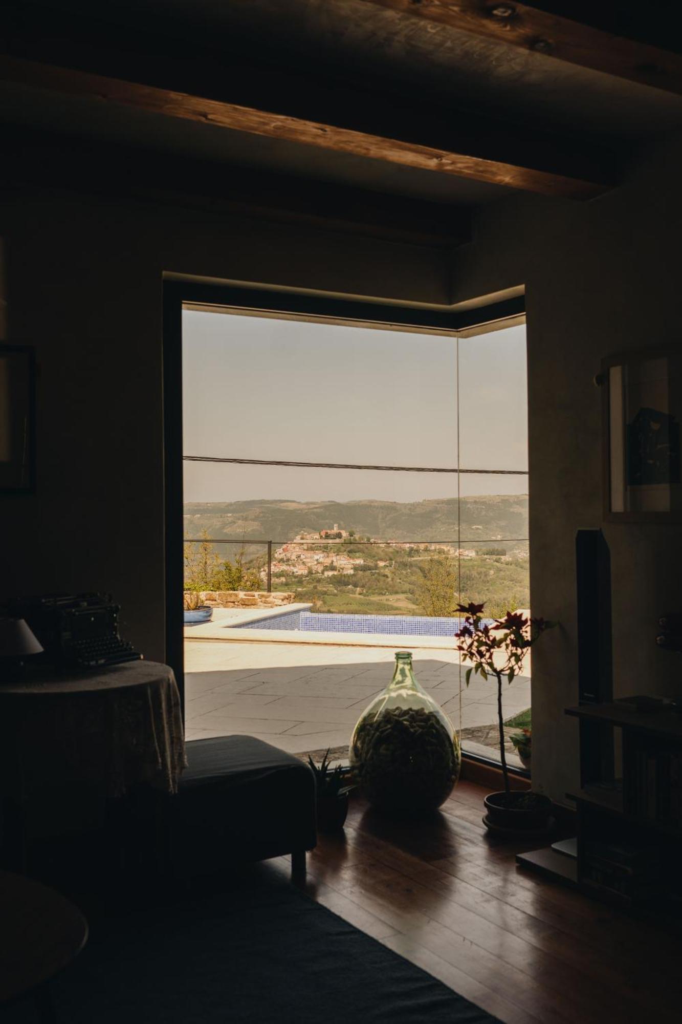 Dreamhill Meloni Villa Motovun Buitenkant foto