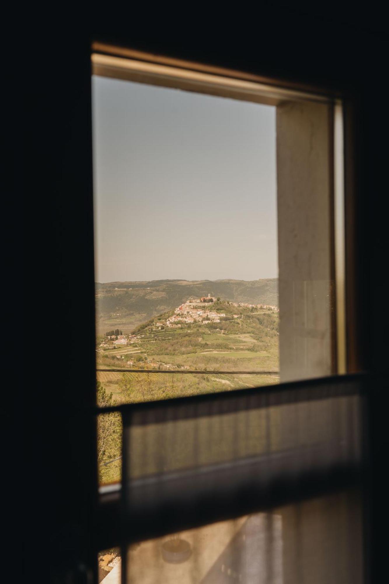 Dreamhill Meloni Villa Motovun Buitenkant foto